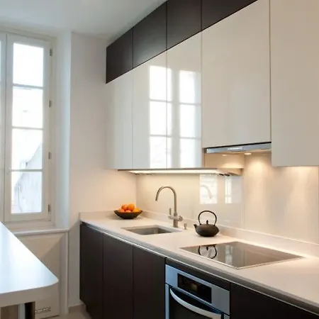 Sleeps 6 Air Con Wifi Cannes